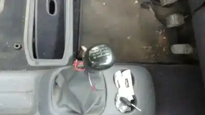 Здавання транспортного засобу renault espace /grand espace (je0) 2.2 turbodiesel року 1999 потужний g8t716