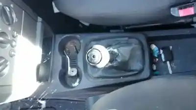 Veicolo di demolizione opel meriva enjoy dell'anno 2006 alimentato z17dth