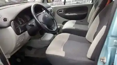Scrapping Vehicle renault scenic rx4 (ja0) 1.9 dci sportway of the year 2002 powered f9q748