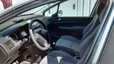 Здавання транспортного засобу peugeot 307 (s1) xs року 2003 потужний rhs