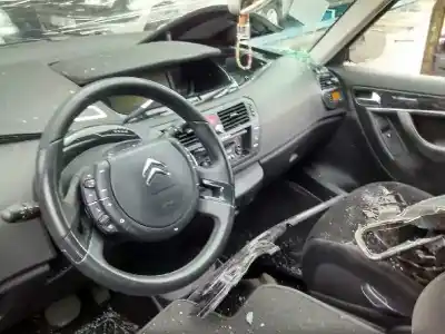 Veículo de Sucata citroen c4 picasso exclusive do ano 2009 alimentado rhj