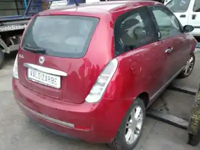 Veicolo di demolizione lancia ypsilon (101) 1.4 16v platino dell'anno 2008 alimentato 843a1000
