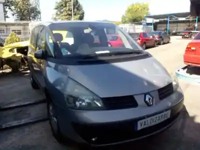 Véhicule à la ferraille renault espace iv (jk0) grand espace privilege de l'année 2004 alimenté f9q820