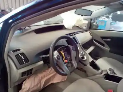 Vehicul casat toyota prius (nhw30) plug-in hybrid advance al anului 2011 alimentat 2zr