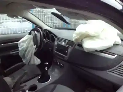 Veículo de Sucata chrysler sebring berlina 2.0 crd limited do ano 2010 alimentado byl