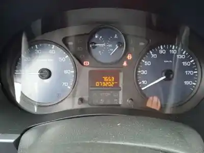 Veicolo di demolizione peugeot partner kombi confort dell'anno 2013 alimentato 9h06