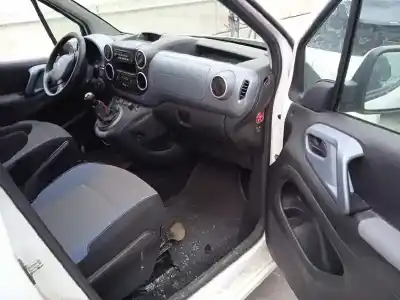 Veicolo di demolizione peugeot partner kombi confort dell'anno 2013 alimentato 9h06