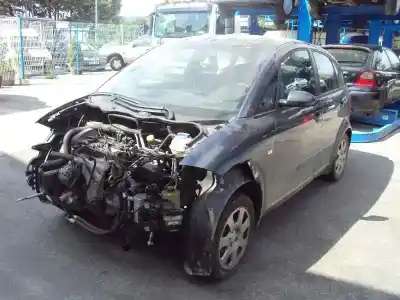Здавання транспортного засобу audi a2 (8z) 1.4 16v року 2003 потужний bby