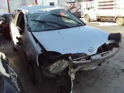 Scrapping Vehicle nissan almera tino (v10m) 2.2 dci diesel cat of the year 2003 powered yd22ddt