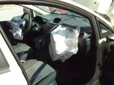 Здавання транспортного засобу ford fiesta (cbk) ghia року 2009 потужний f6jd