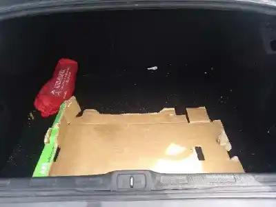 Veículo de Sucata citroen c5 berlina 1.6 hdi fap do ano 2012 alimentado 9h05