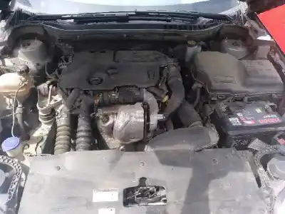 Veículo de Sucata citroen c5 berlina 1.6 hdi fap do ano 2012 alimentado 9h05