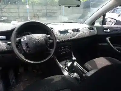 Veículo de Sucata citroen c5 berlina 1.6 hdi fap do ano 2012 alimentado 9h05