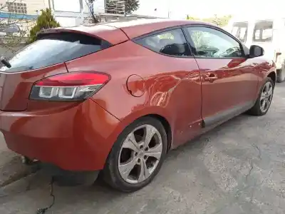 Vehicul casat renault megane iii coupe expression al anului 2009 alimentat k9k832