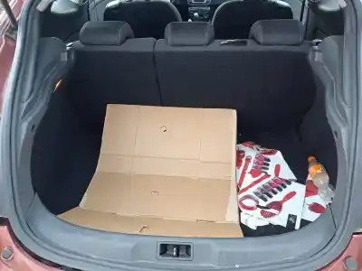 Vehicul casat renault megane iii coupe expression al anului 2009 alimentat k9k832