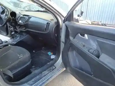 Здавання транспортного засобу kia sportage drive 4x2 року 2013 потужний d4fd