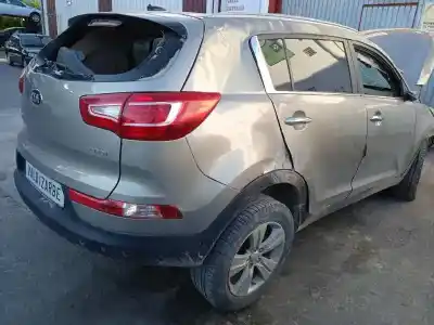 Здавання транспортного засобу kia sportage drive 4x2 року 2013 потужний d4fd