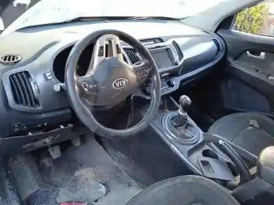 Здавання транспортного засобу kia sportage drive 4x2 року 2013 потужний d4fd