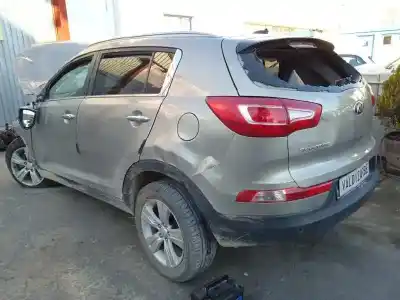 Здавання транспортного засобу kia sportage drive 4x2 року 2013 потужний d4fd
