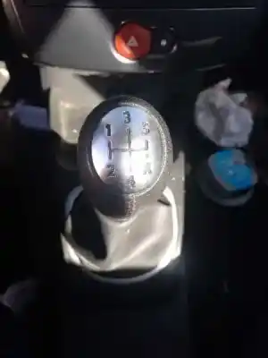 Veículo de Sucata renault clio grandtour business do ano 2012 alimentado k9k770