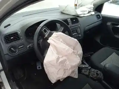 Veículo de Sucata volkswagen polo (6r1) advance do ano 2014 alimentado cayb