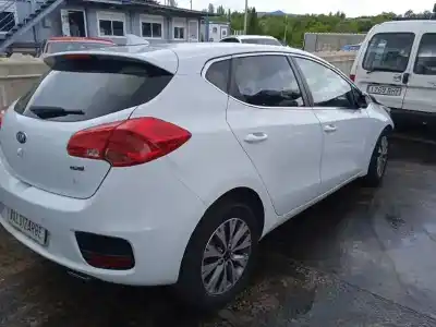 Veículo de Sucata kia pro cee´d (jd) 1.4 crdi 90 do ano 2017 alimentado d4fc