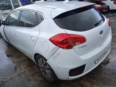 Veículo de Sucata kia pro cee´d (jd) 1.4 crdi 90 do ano 2017 alimentado d4fc