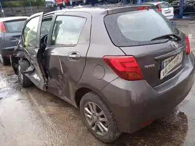 Veículo de Sucata toyota yaris (_p13_) 1.3 (nsp130_) do ano 2015 alimentado 1nr