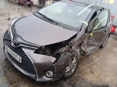 Veículo de Sucata toyota yaris (_p13_) 1.3 (nsp130_) do ano 2015 alimentado 1nr