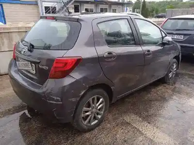 Veículo de Sucata toyota yaris (_p13_) 1.3 (nsp130_) do ano 2015 alimentado 1nr