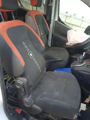 Veículo de Sucata citroen berlingo station wagon live edition do ano 2016 alimentado bh02