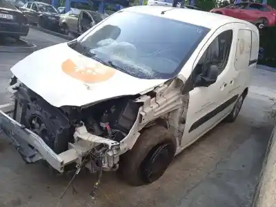 Veículo de Sucata citroen berlingo station wagon live edition do ano 2016 alimentado bh02