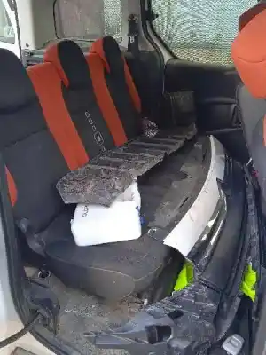 Veículo de Sucata citroen berlingo station wagon live edition do ano 2016 alimentado bh02