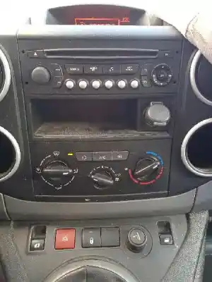 Veículo de Sucata citroen berlingo station wagon live edition do ano 2016 alimentado bh02