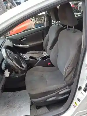 Sloopvoertuig toyota prius (nhw30) 1.8 16v cat van het jaar 2011 aangedreven 2zr