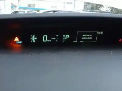 Sloopvoertuig toyota prius (nhw30) 1.8 16v cat van het jaar 2011 aangedreven 2zr