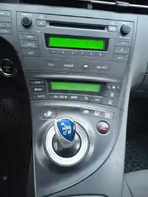 Sloopvoertuig toyota prius (nhw30) 1.8 16v cat van het jaar 2011 aangedreven 2zr