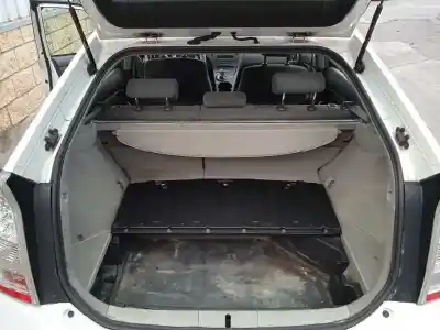 Sloopvoertuig toyota prius (nhw30) 1.8 16v cat van het jaar 2011 aangedreven 2zr