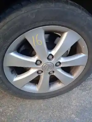 Veículo de Sucata toyota corolla verso (r1) 2.2 d-4d sol do ano 2007 alimentado 2adftv