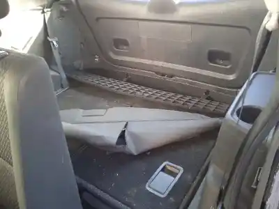 Veículo de Sucata toyota corolla verso (r1) 2.2 d-4d sol do ano 2007 alimentado 2adftv