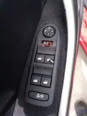 Veicolo di demolizione peugeot 308 sw 1.6 hdi fap dell'anno 2012 alimentato 9h05
