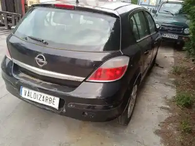 Veículo de Sucata opel astra h berlina 1.7 16v cdti do ano 2006 alimentado z17dth