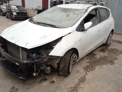 Veículo de Sucata kia pro cee´d (jd) 1.4 crdi 90 do ano 2017 alimentado d4fc