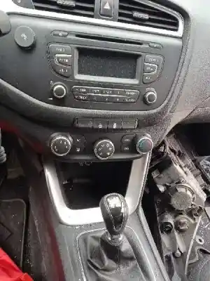 Veículo de Sucata kia pro cee´d (jd) 1.4 crdi 90 do ano 2017 alimentado d4fc