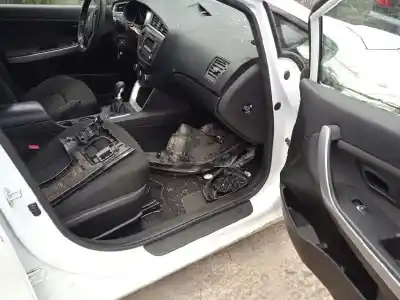 Veículo de Sucata kia pro cee´d (jd) 1.4 crdi 90 do ano 2017 alimentado d4fc