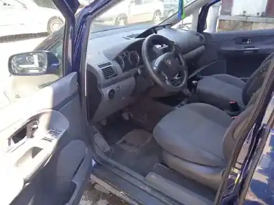 Verschrottungsfahrzeug seat alhambra (7v9) reference des jahres 2005 angetrieben asz
