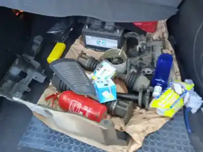 Verschrottungsfahrzeug seat alhambra (7v9) reference des jahres 2005 angetrieben asz