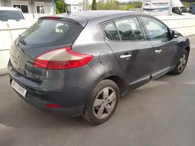 Vehicul casat renault megane ii berlina 5p 1.5 dci diesel al anului 2010 alimentat k9k832