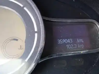 Vehicul casat renault megane ii berlina 5p 1.5 dci diesel al anului 2010 alimentat k9k832