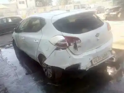 Veículo de Sucata kia pro cee´d (jd) 1.4 crdi 90 do ano 2017 alimentado d4fc